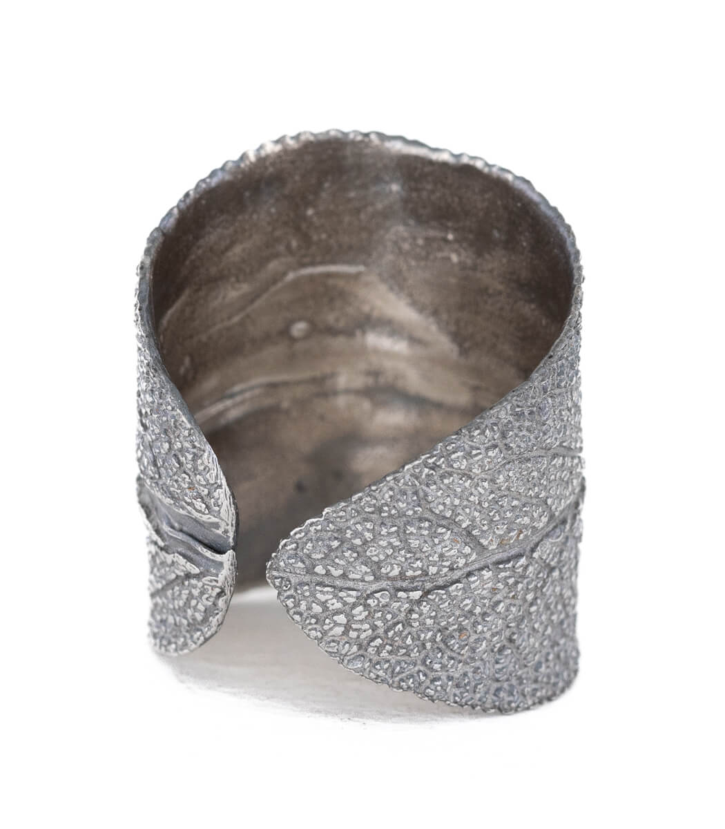 Silber Ring Salbei Gr. 53 – am Finger getragen, Naturschmuck Unikat von goodrun