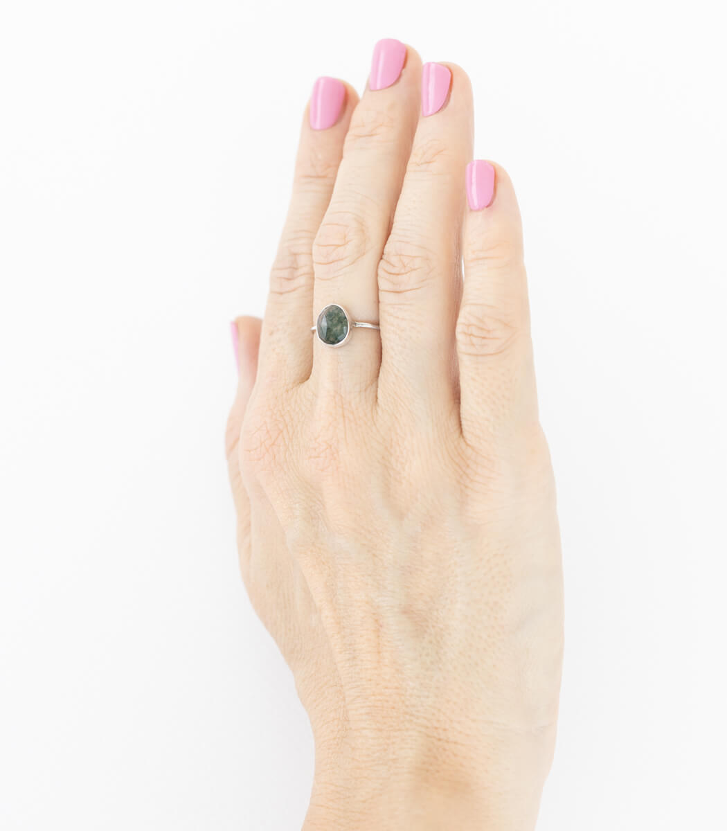 Moosachat Ring Silber Gr. 56, Detailansicht grüner Stein, Naturschmuck – goodrun
