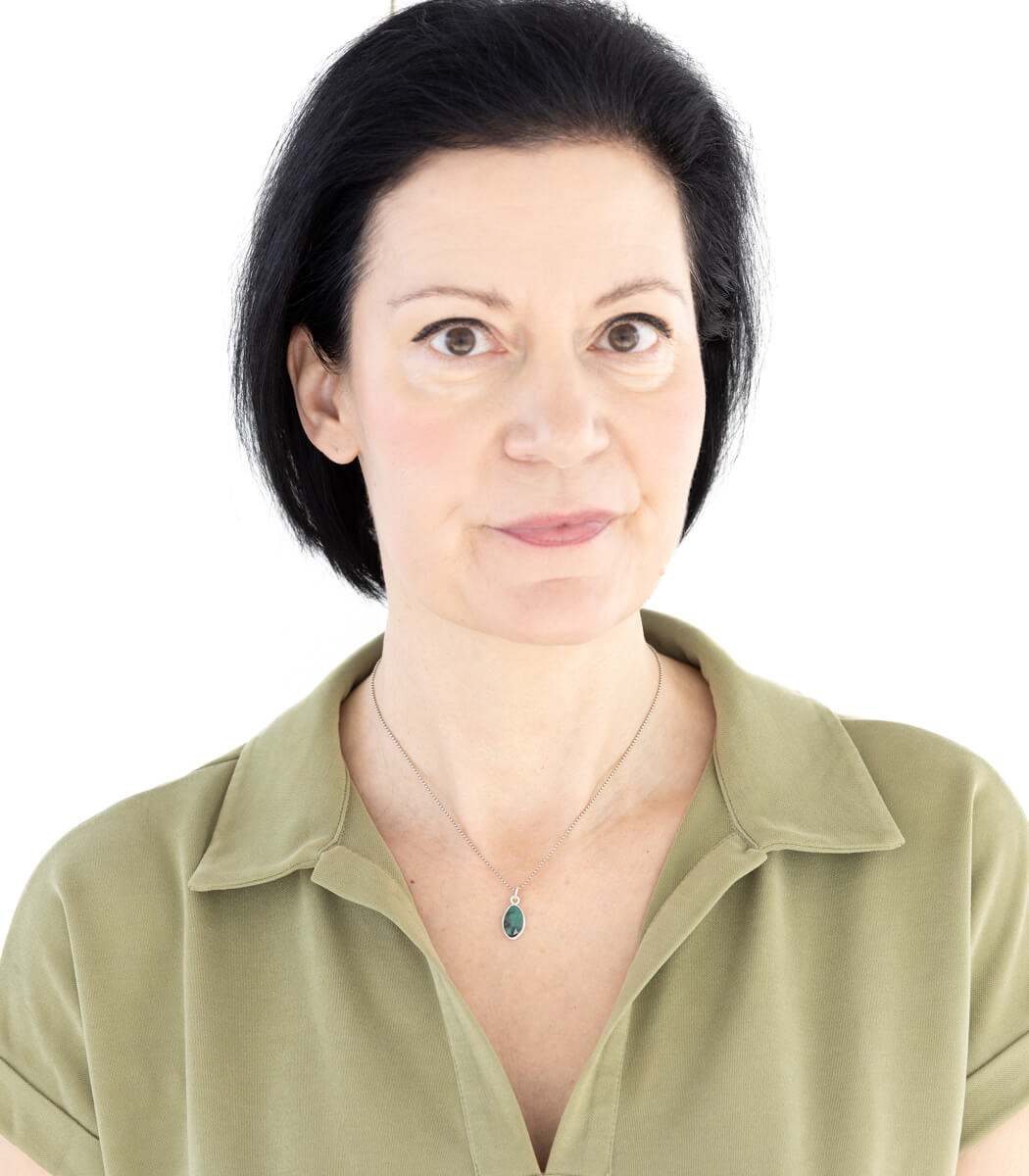 Silber Anhänger Smaragd – Detailansicht Stein und Silberfassung, Naturschmuck goodrun