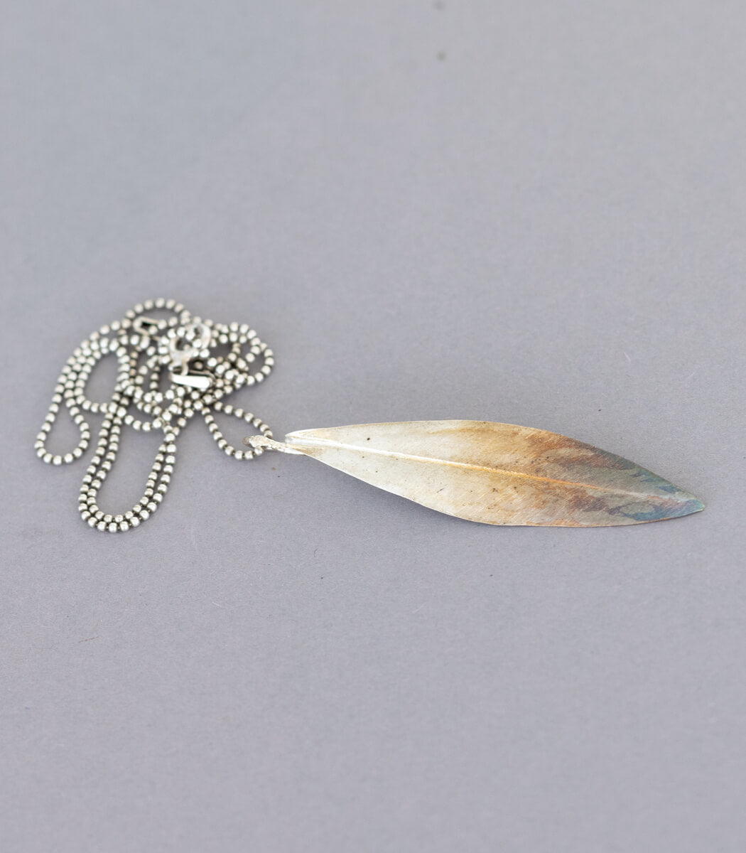 Weidenblatt Anhänger Silber, Gesamtansicht, handgefertigter Naturschmuck – goodrun