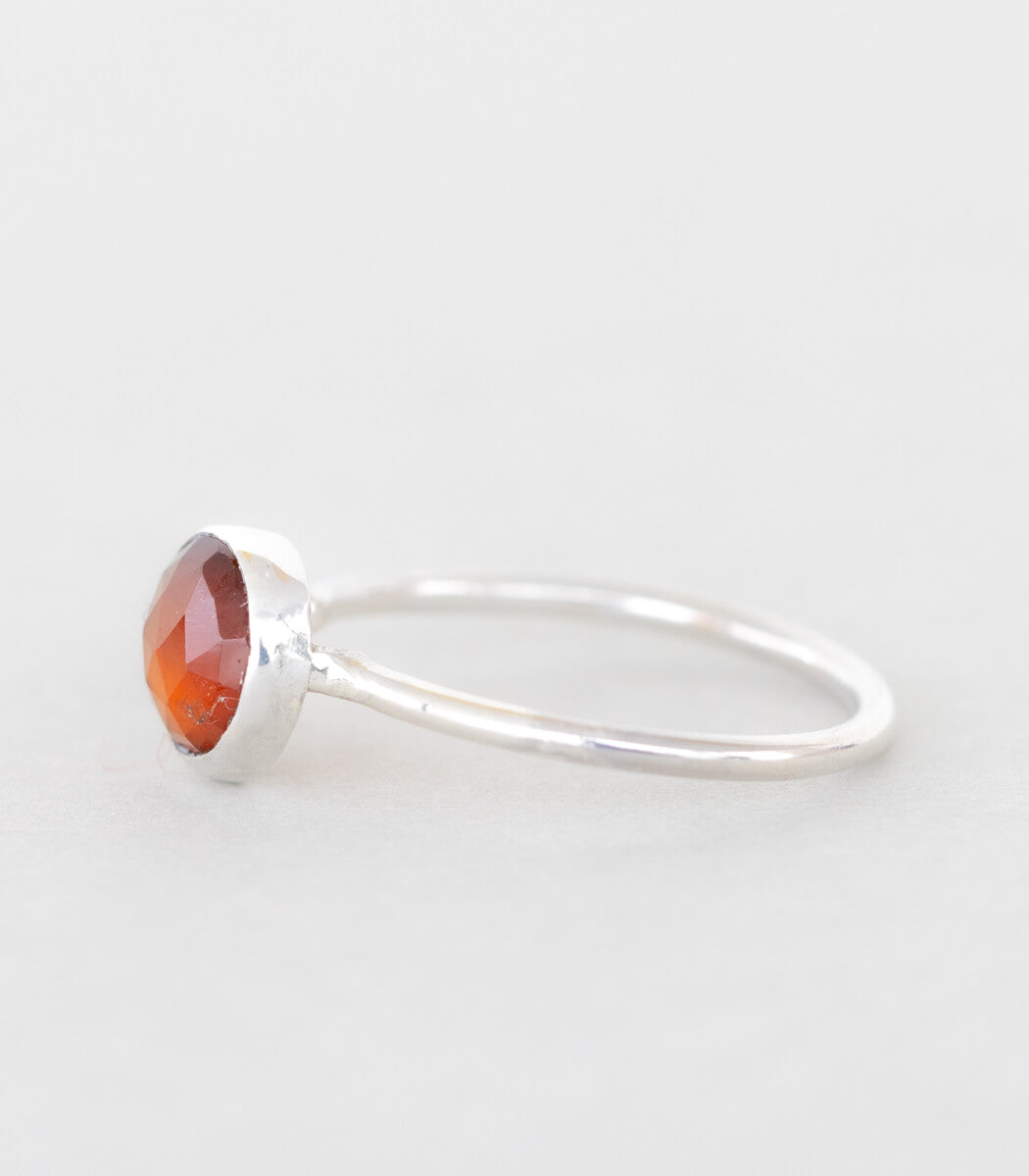 Silber Ring Hessonit Granat Gr. 54 – am Finger getragen, Naturschmuck Unikat goodrun