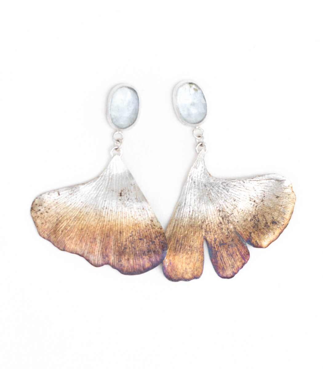 Silber Ohrhänger Ginkgo Aqua Kyanit – handgefertigter Naturschmuck mit Ginkgoblatt und Aqua Kyanit goodrun