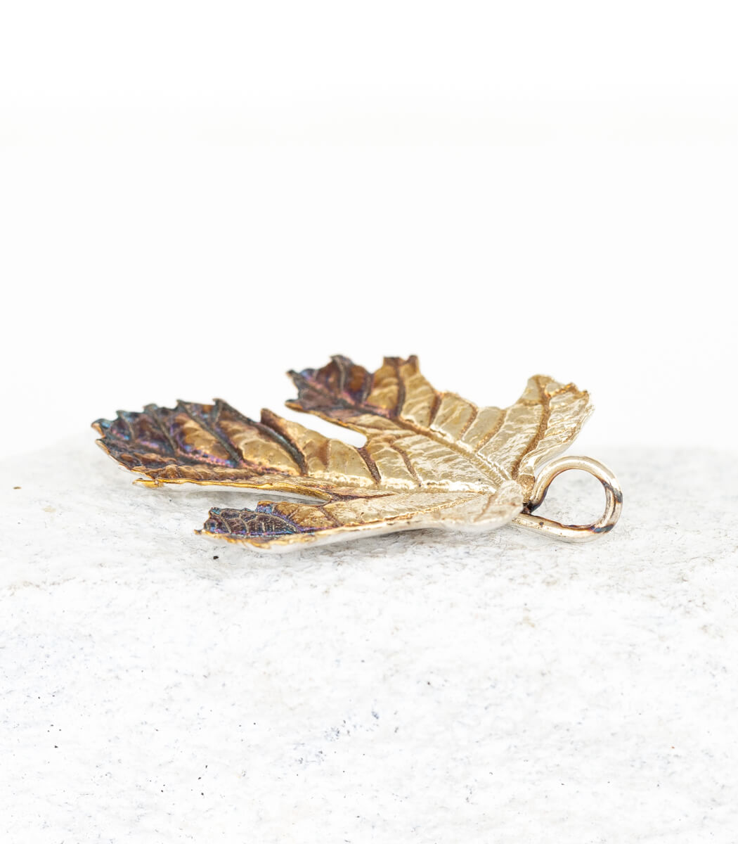 Feigenblatt Silber Anhänger – Größenvergleich, handgefertigtes Naturschmuck Einzelstück von goodrun