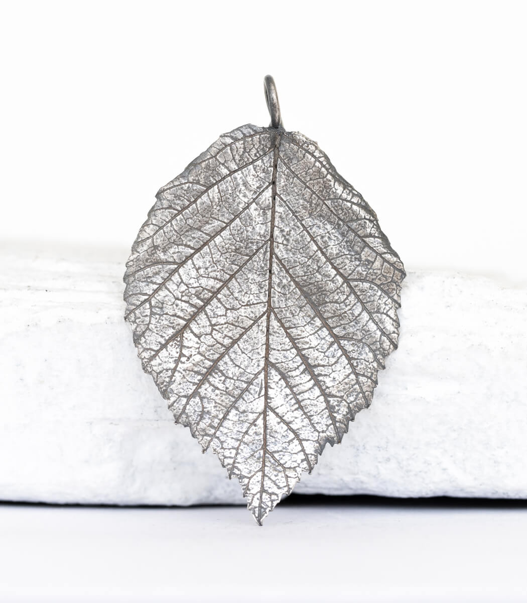 Silber Anhänger Brombeerblatt – zweites Unikat, handgefertigter Naturschmuck aus echtem Brombeerblatt – goodrun