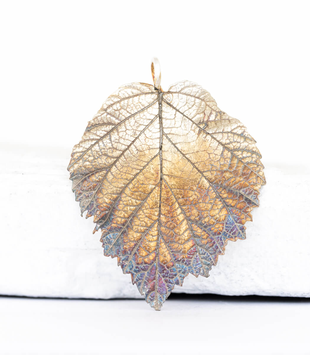 Silber Anhänger Brombeerblatt – handgefertigter Naturschmuck aus echtem Brombeerblatt, Recyclingsilber – goodrun