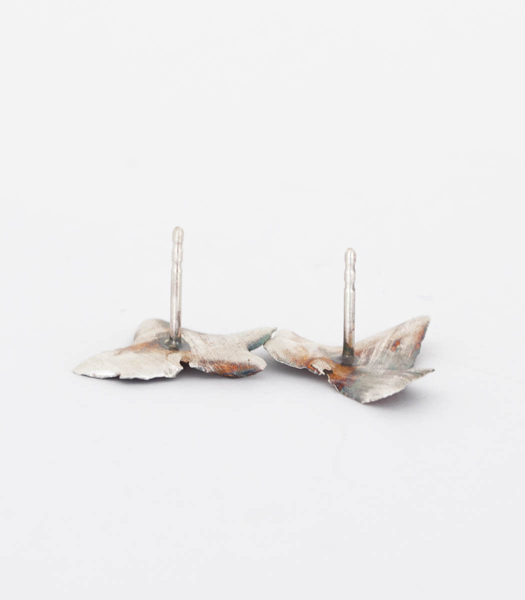 Silber Efeublatt Ohrstecker – Größenvergleich, zierlicher Naturschmuck Ohrstecker von goodrun