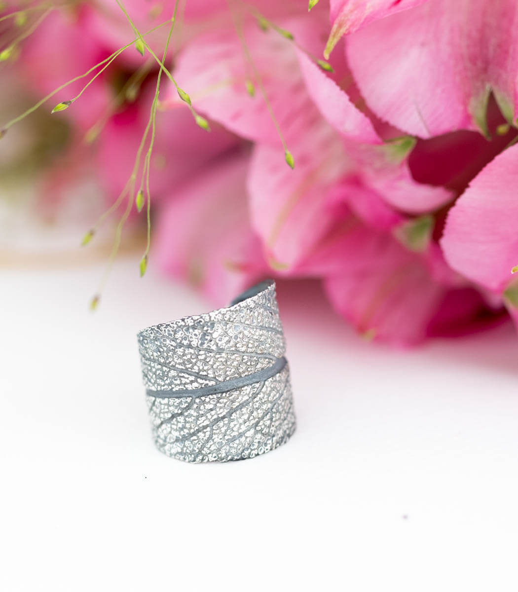 Silber Ring Salbei Gr. 50 – handgefertigter Naturschmuck Ring aus echtem Salbeiblatt, Recyclingsilber – goodrun