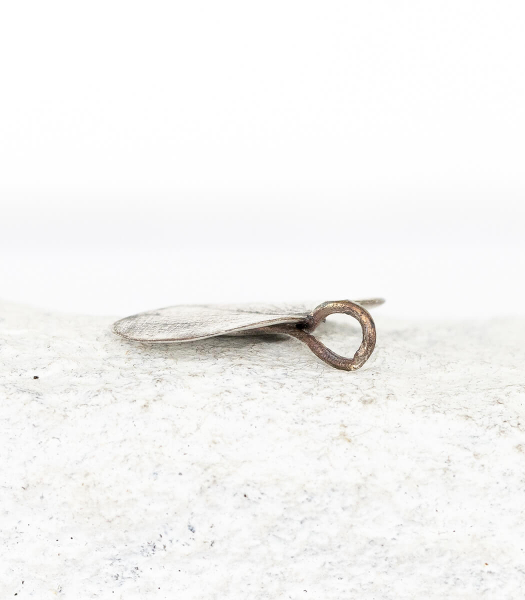 Eukalyptus Silber Anhänger – Größenvergleich, handgefertigtes Naturschmuck Einzelstück von goodrun