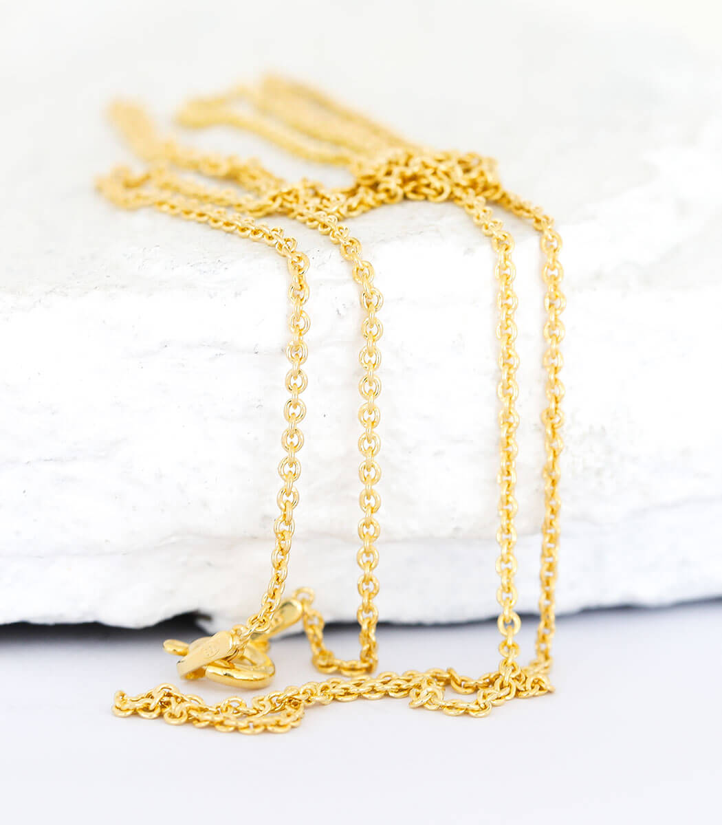 Gold anchor chain