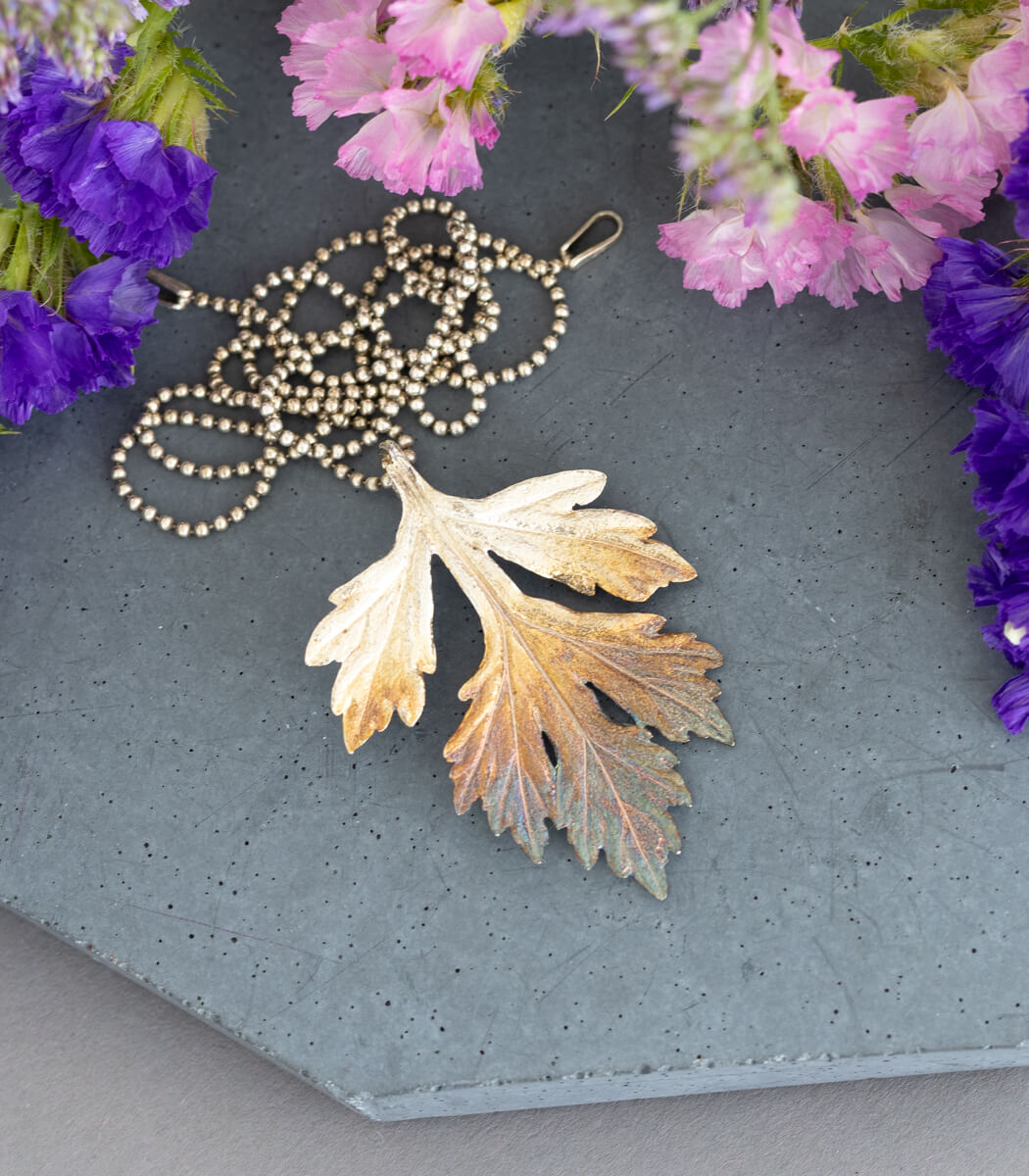 Beifuß Anhänger Silber, Gesamtansicht, handgefertigter Naturschmuck – goodrun