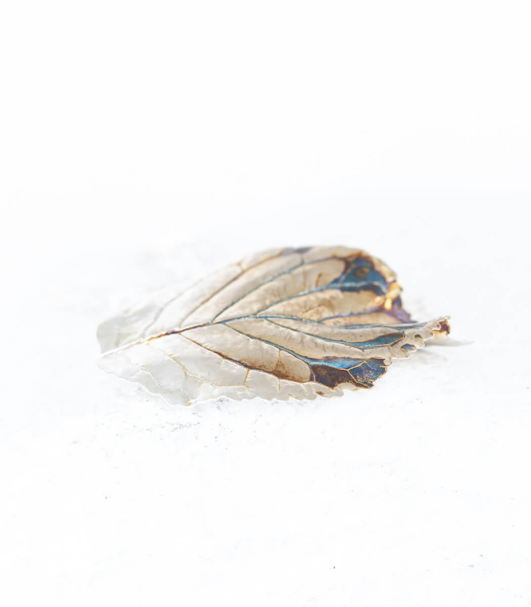 Silber Armband Wildkirsche – getragen am Handgelenk, Naturschmuck Unikat von goodrun