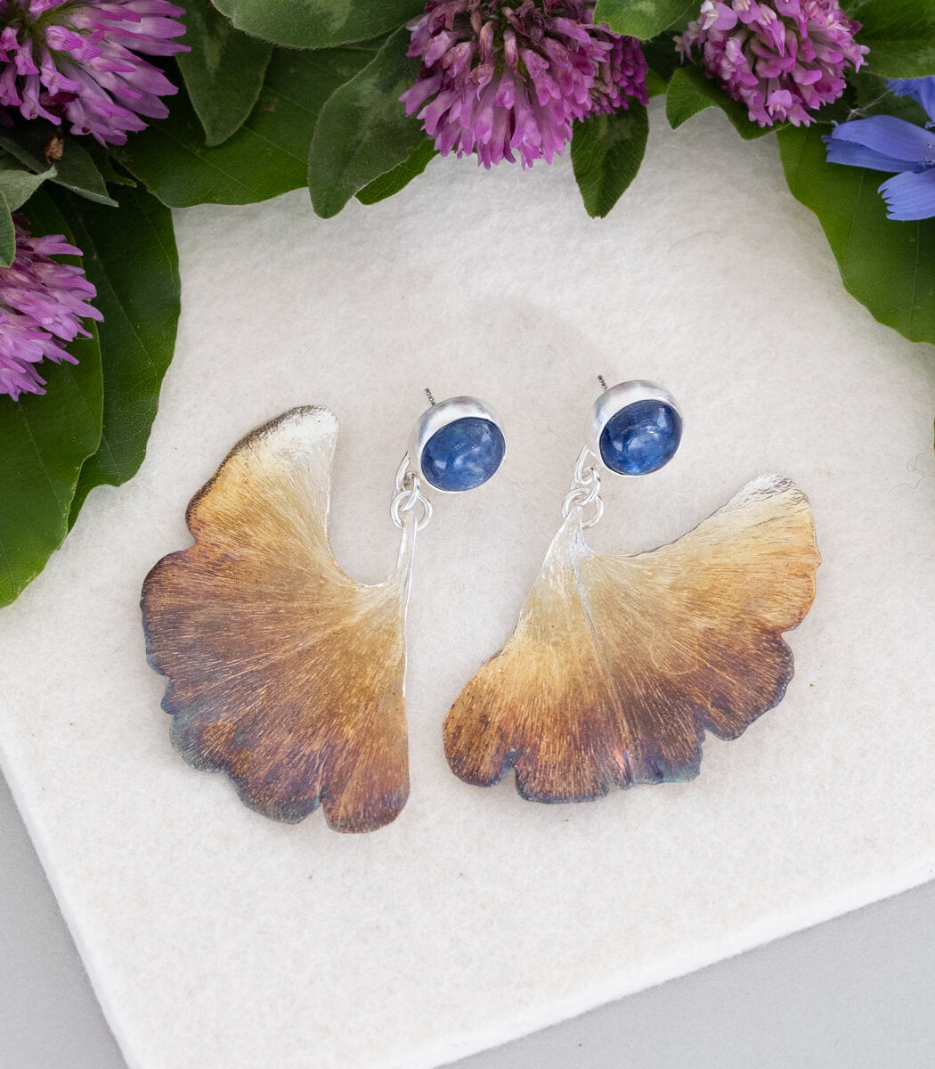 Ginkgo Ohrhänger blauer Kyanit Silber