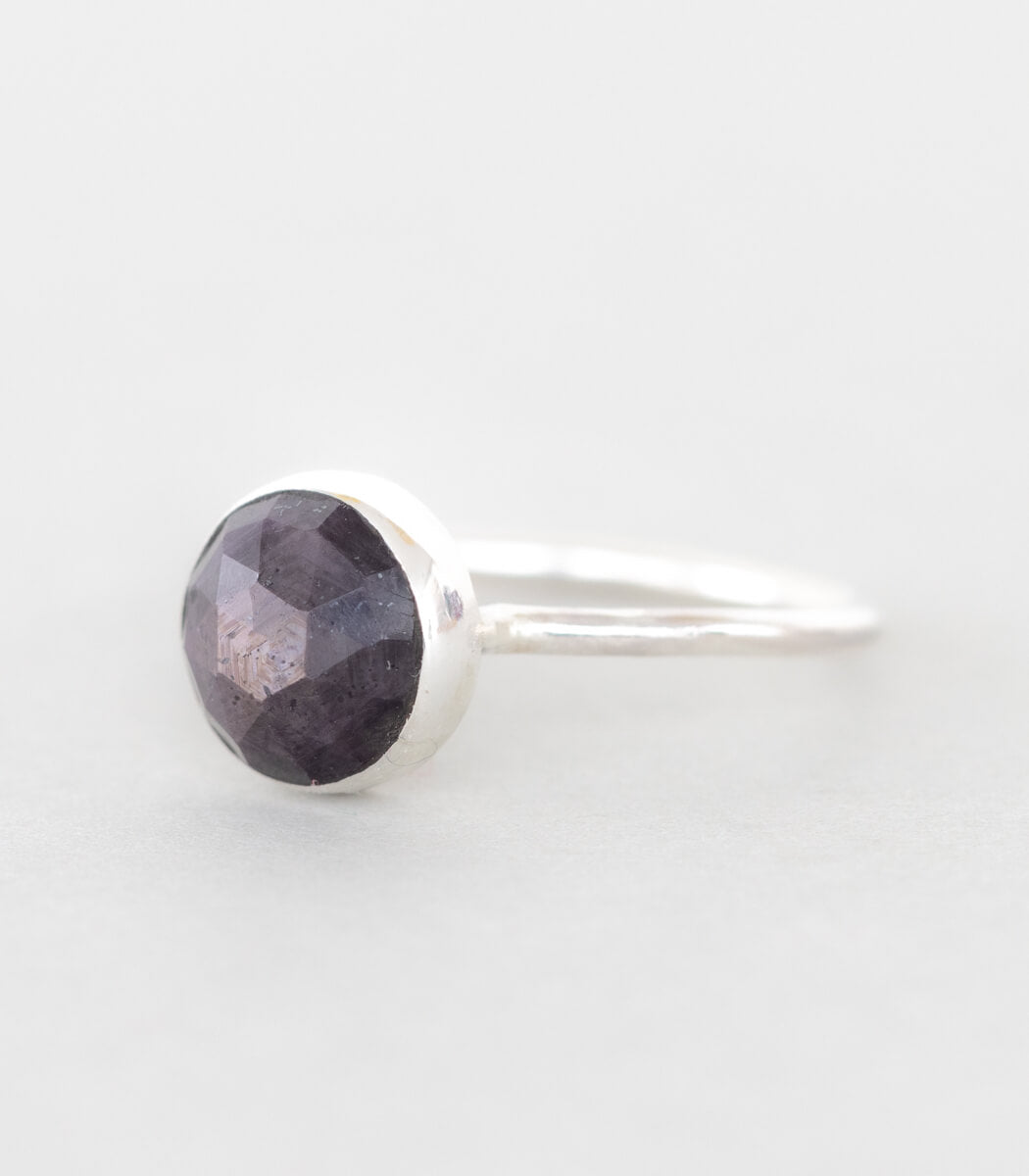 Stern Saphir Ring Silber Gr. 58, Draufsicht, handgefertigter Schmuck – goodrun
