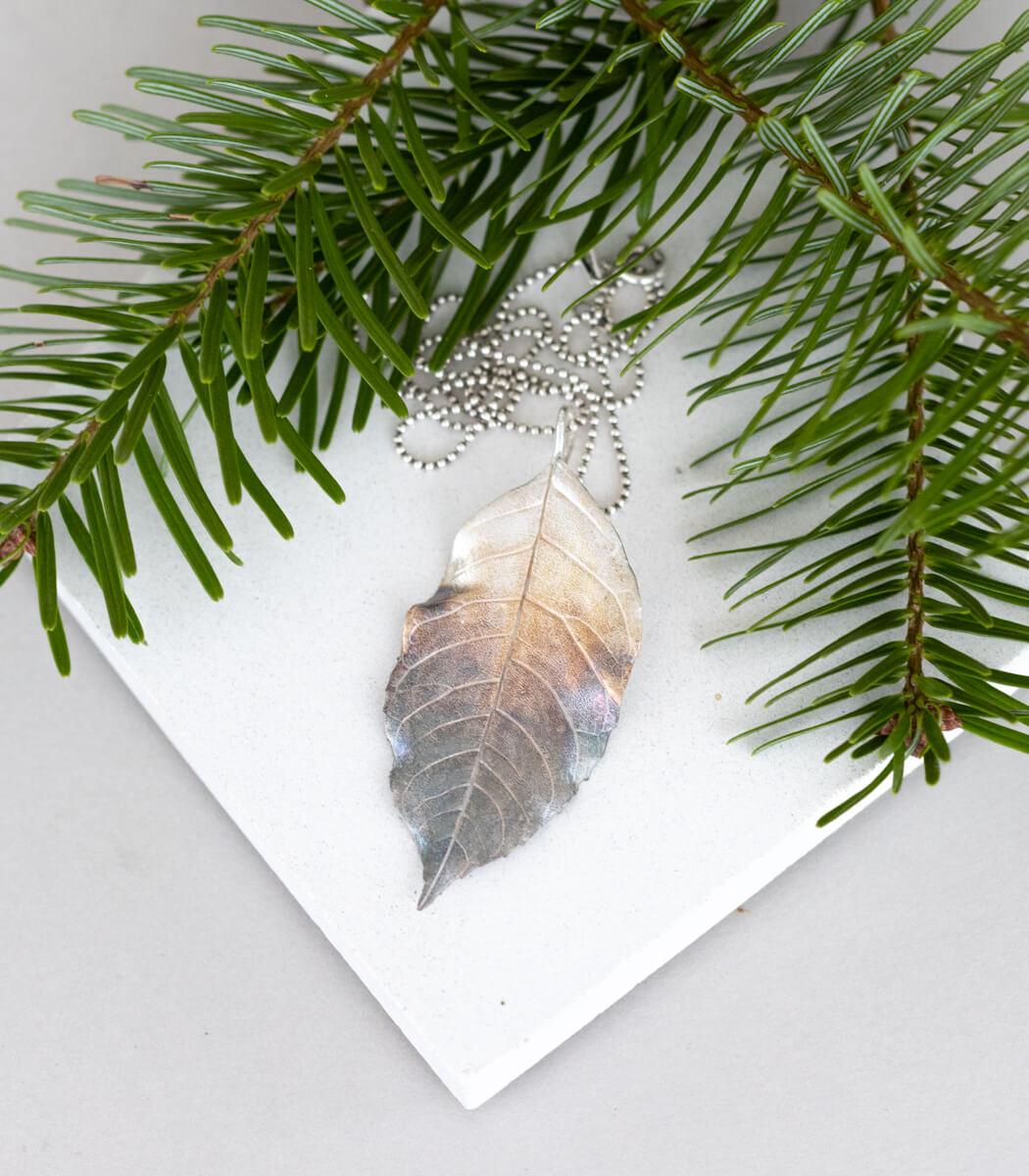 Eschenblatt Anhänger Silber, Gesamtansicht, handgefertigter Naturschmuck – goodrun