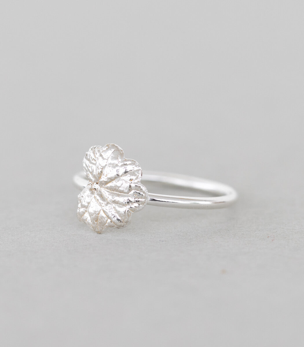 Silber Ring Gundermann Gr. 56 – Seitenansicht Ringschiene, handgefertigt von goodrun