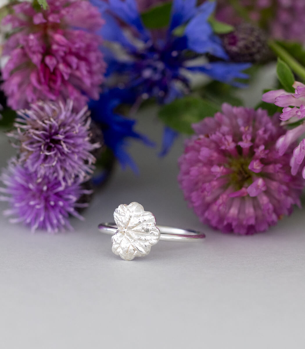 Silber Ring Gundermann Gr. 56 – handgefertigter Naturschmuck aus echtem Gundermannblatt, Recyclingsilber goodrun
