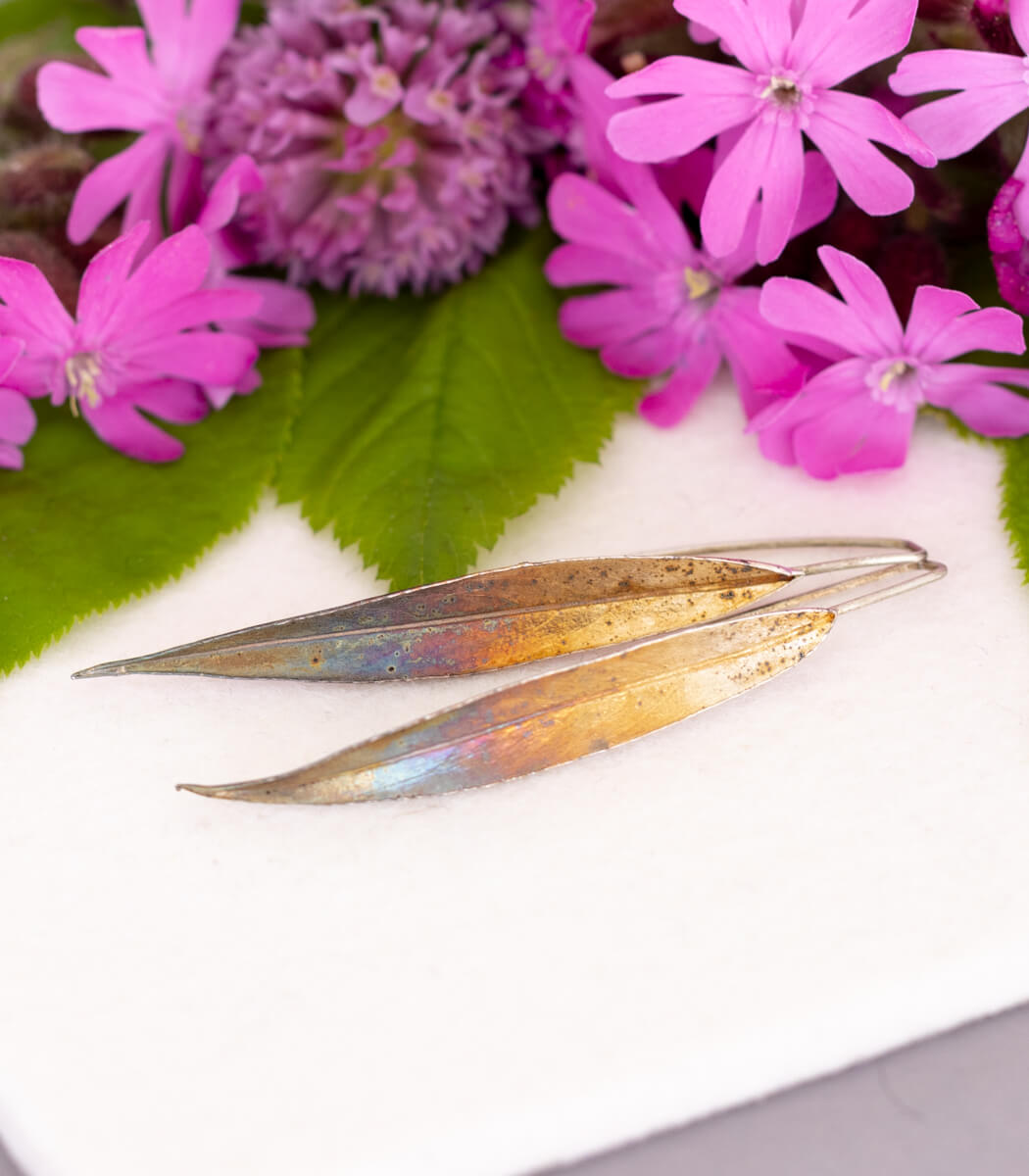 Weidenblatt Ohrhänger Silber, getragen, Unikat Naturschmuck – goodrun