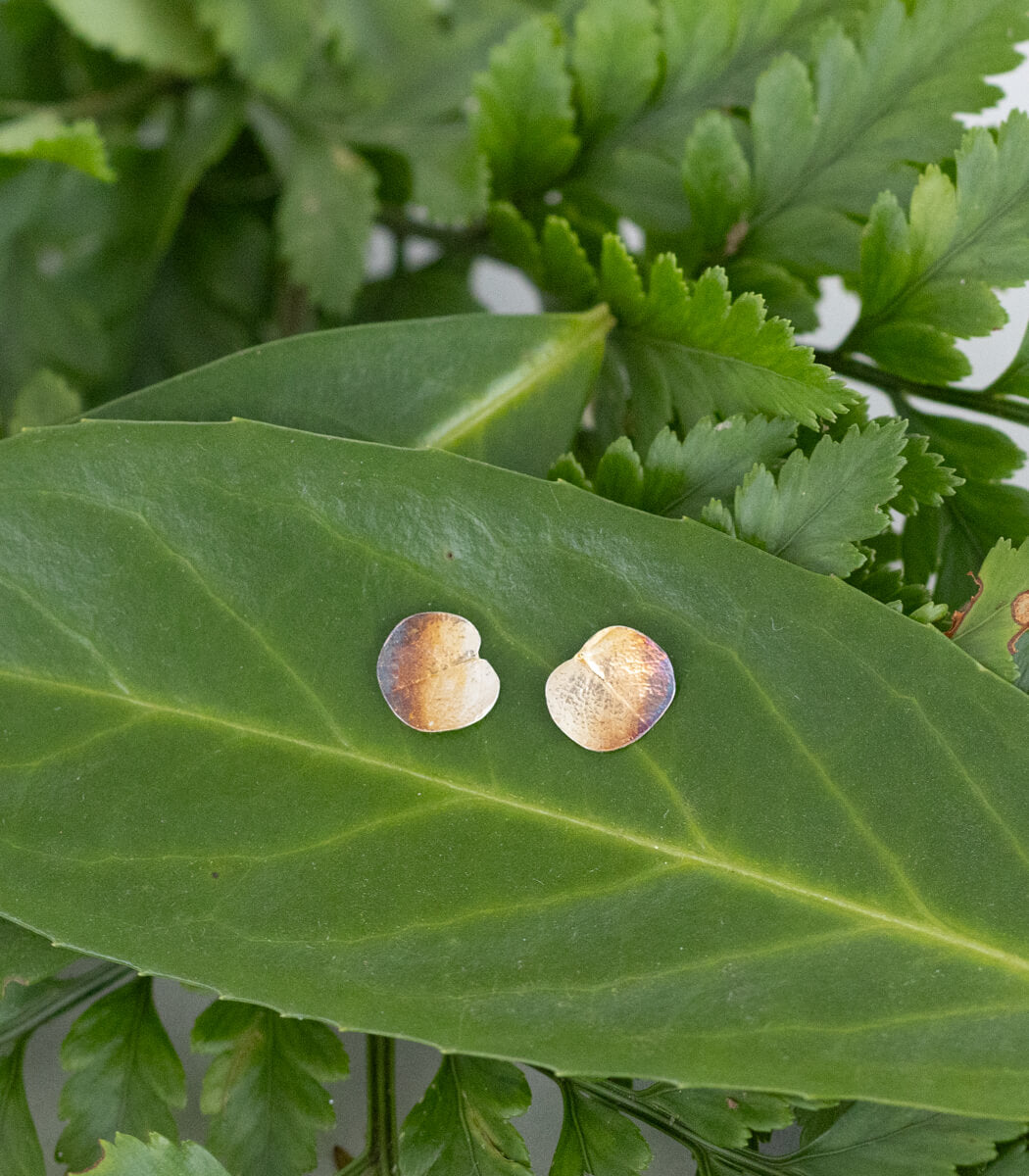 Eukalyptus Ohrstecker Silber, weiteres Unikat, Recyclingsilber handgefertigt – goodrun