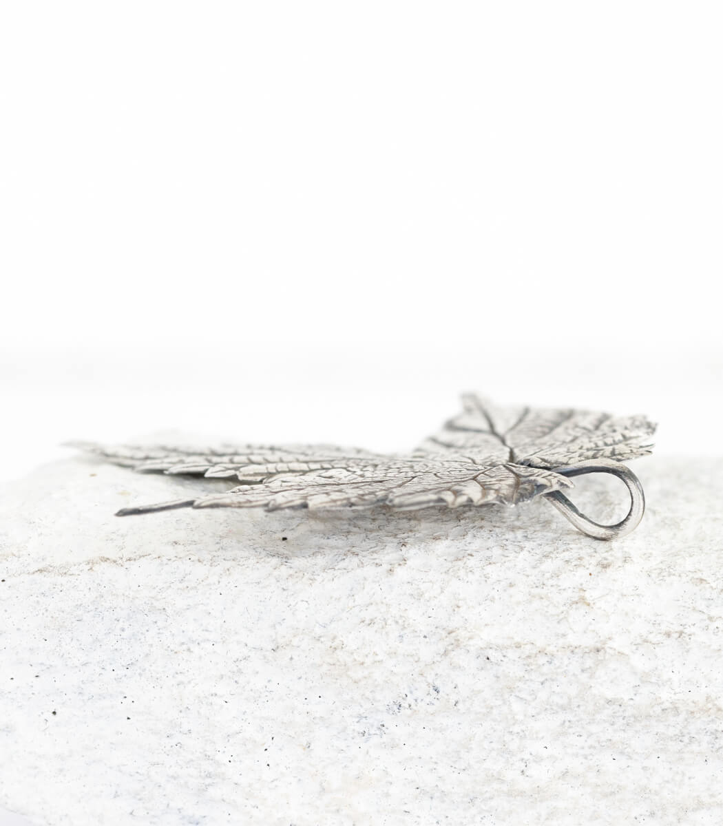 Silber Anhänger Hopfenblatt drittes Unikat – getragen, Naturschmuck aus echtem Hopfenblatt goodrun