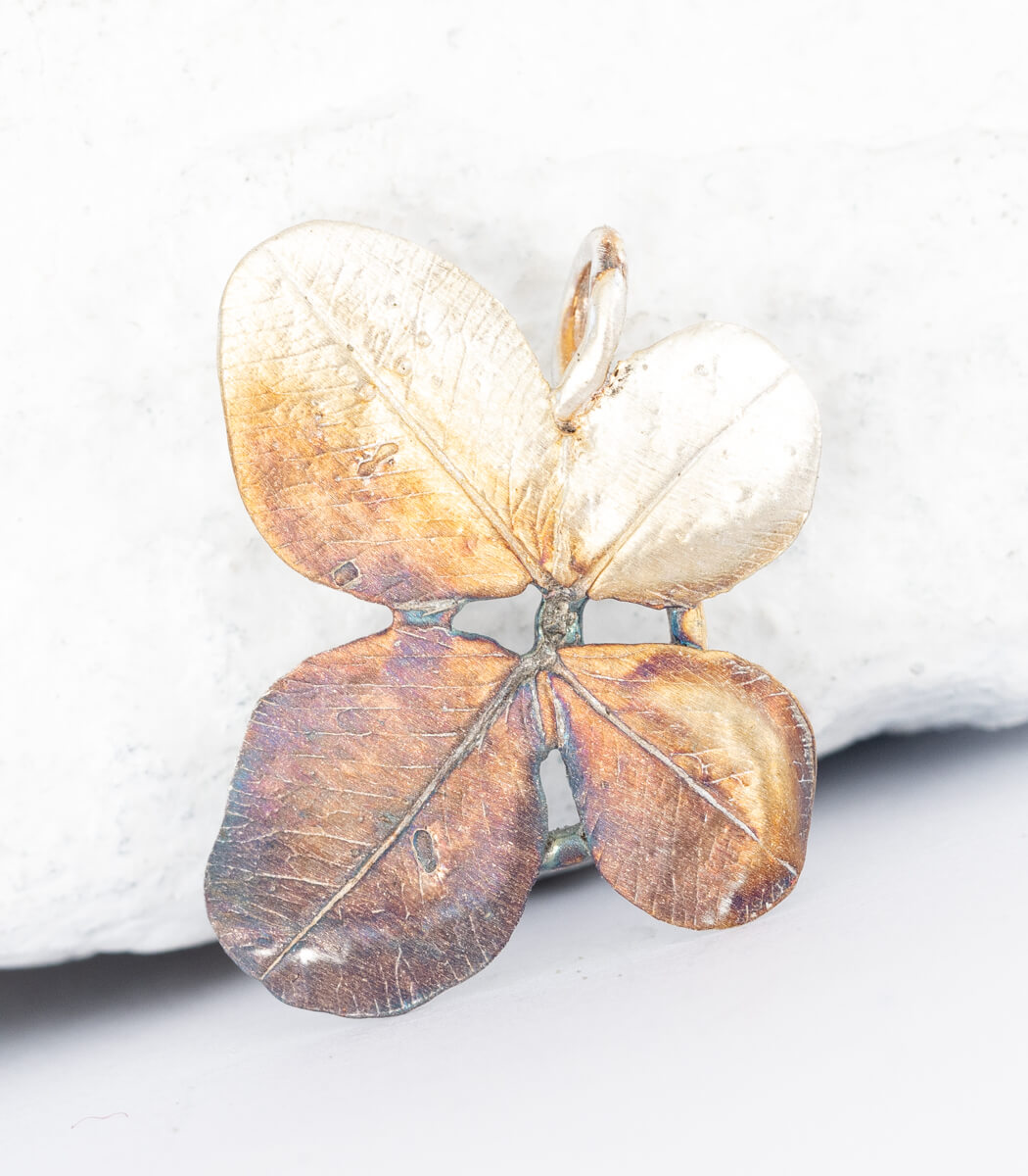 Silber Anhänger Vierblättriger Klee – handgefertigter Naturschmuck, echtes vierblättriges Kleeblatt goodrun