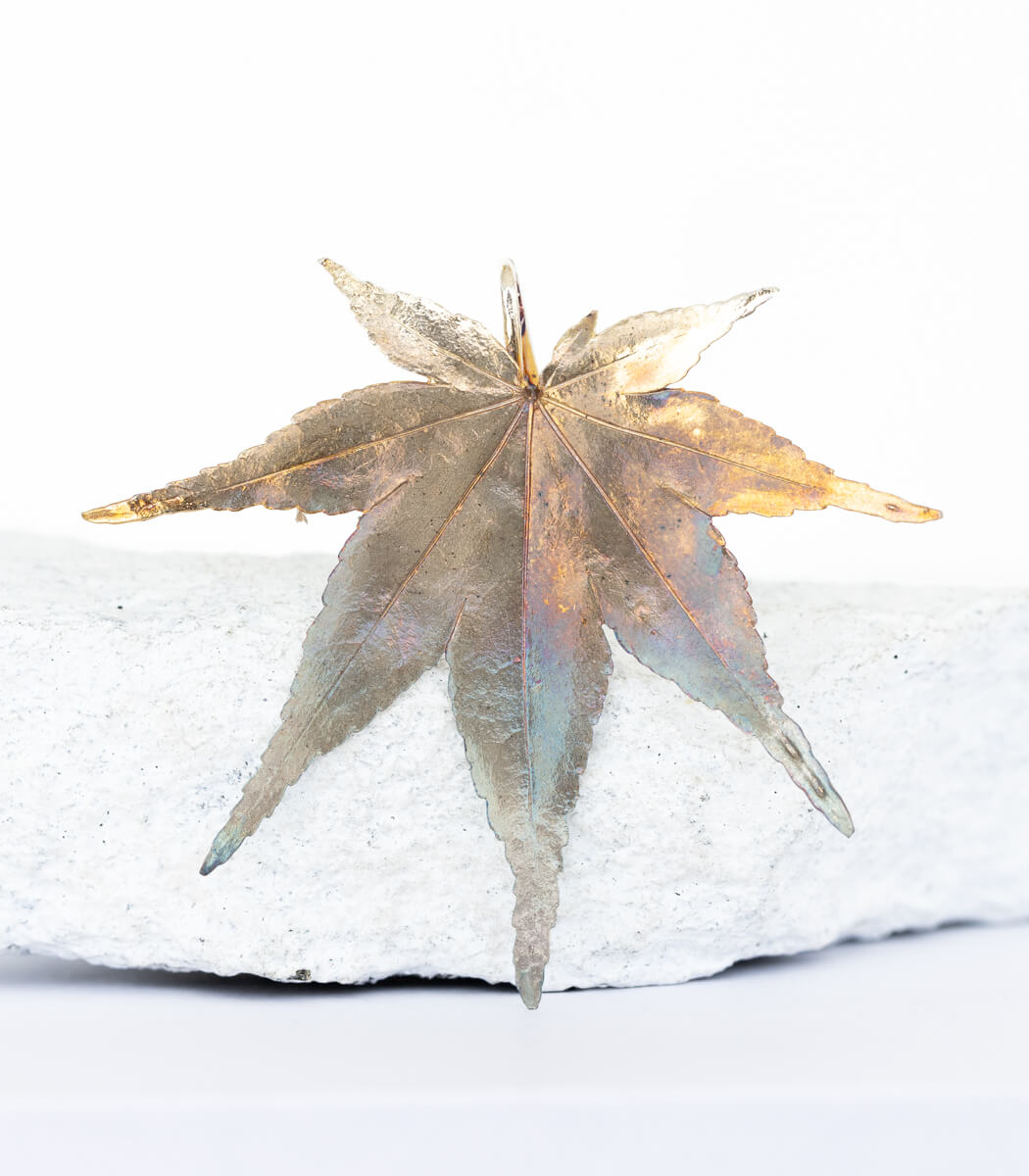 Silber Anhänger Ahornblatt – handgefertigter Naturschmuck aus echtem Ahornblatt, Recyclingsilber – goodrun