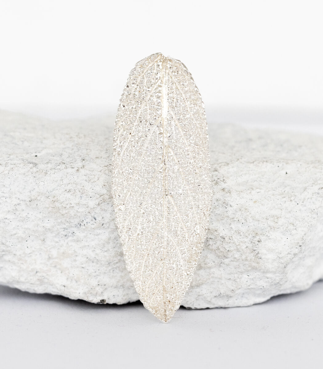 Silber Brosche Salbeiblatt – drittes Unikat, handgefertigter Naturschmuck aus echtem Salbeiblatt – goodrun