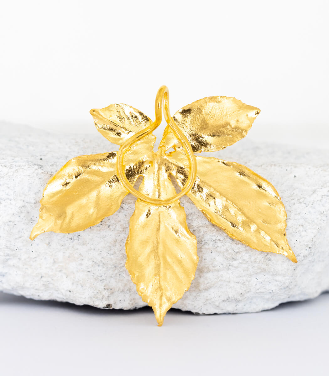 Kastanie Anhänger Gold