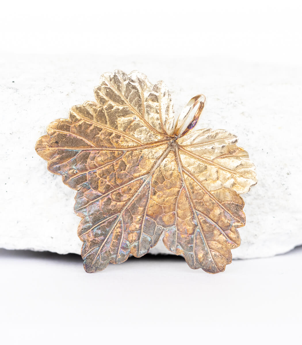 Silber Johannisbeere Anhänger – Größenvergleich, handgefertigtes Naturschmuck Einzelstück goodrun